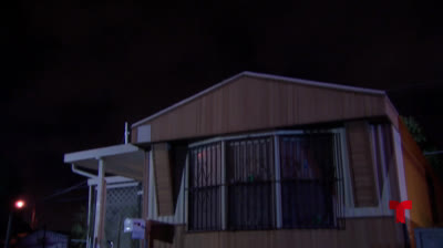 C-13  Susy y Luis se besan